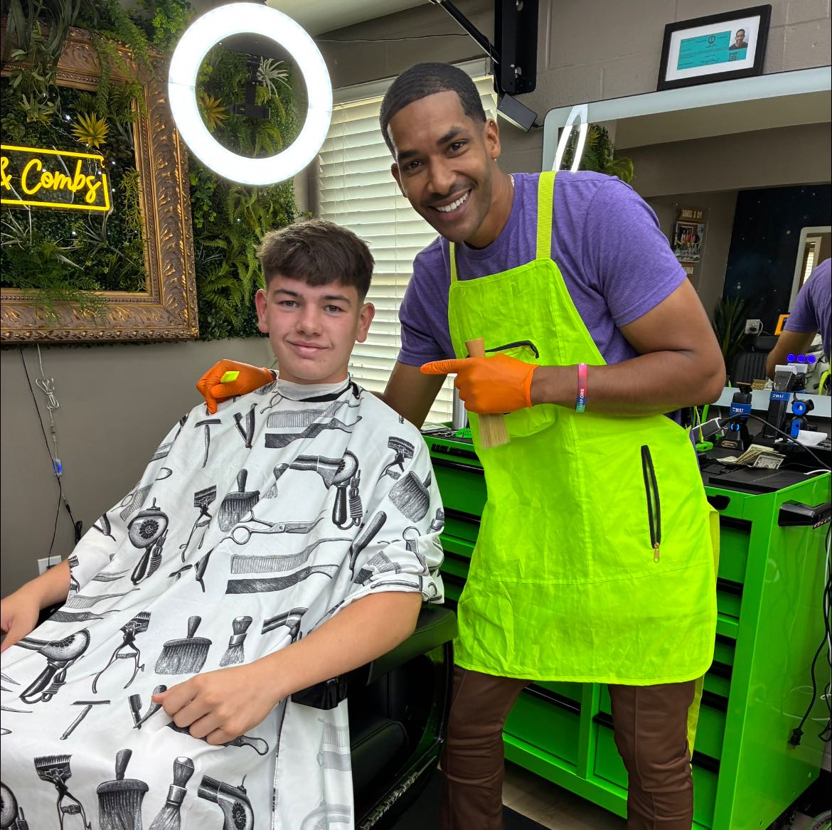 A.P. with a happy customer at Pix & Combs